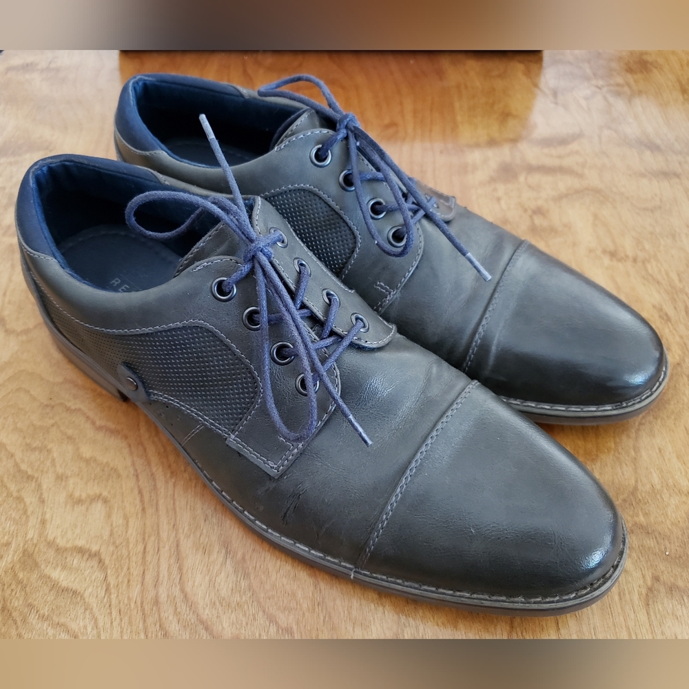 Mens RESTORATION lace ups Sz 11 color =charcoal